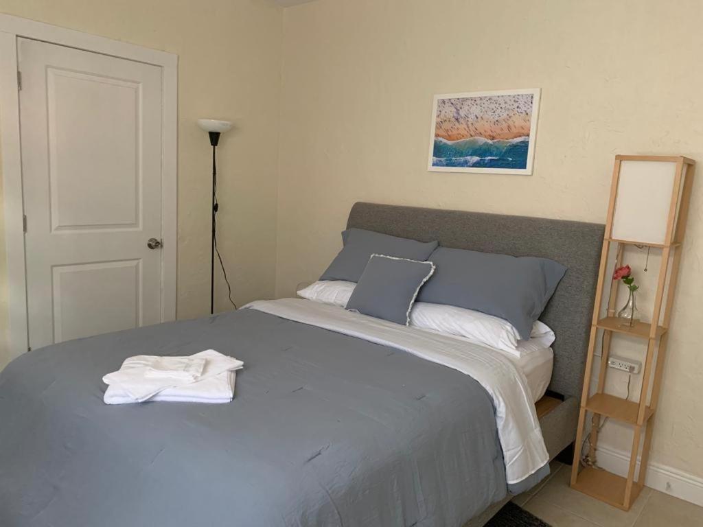 Pretty Private Room, Near The Airport - Free Parking - 01 Miami Exterior photo